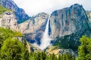 cascada en Parque Nacional de Yosemite