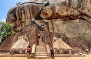 cima de la roca del León en Sigiriya